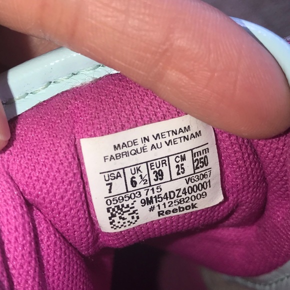 Reebok Junior girl’s Classic - Picture 9 of 11